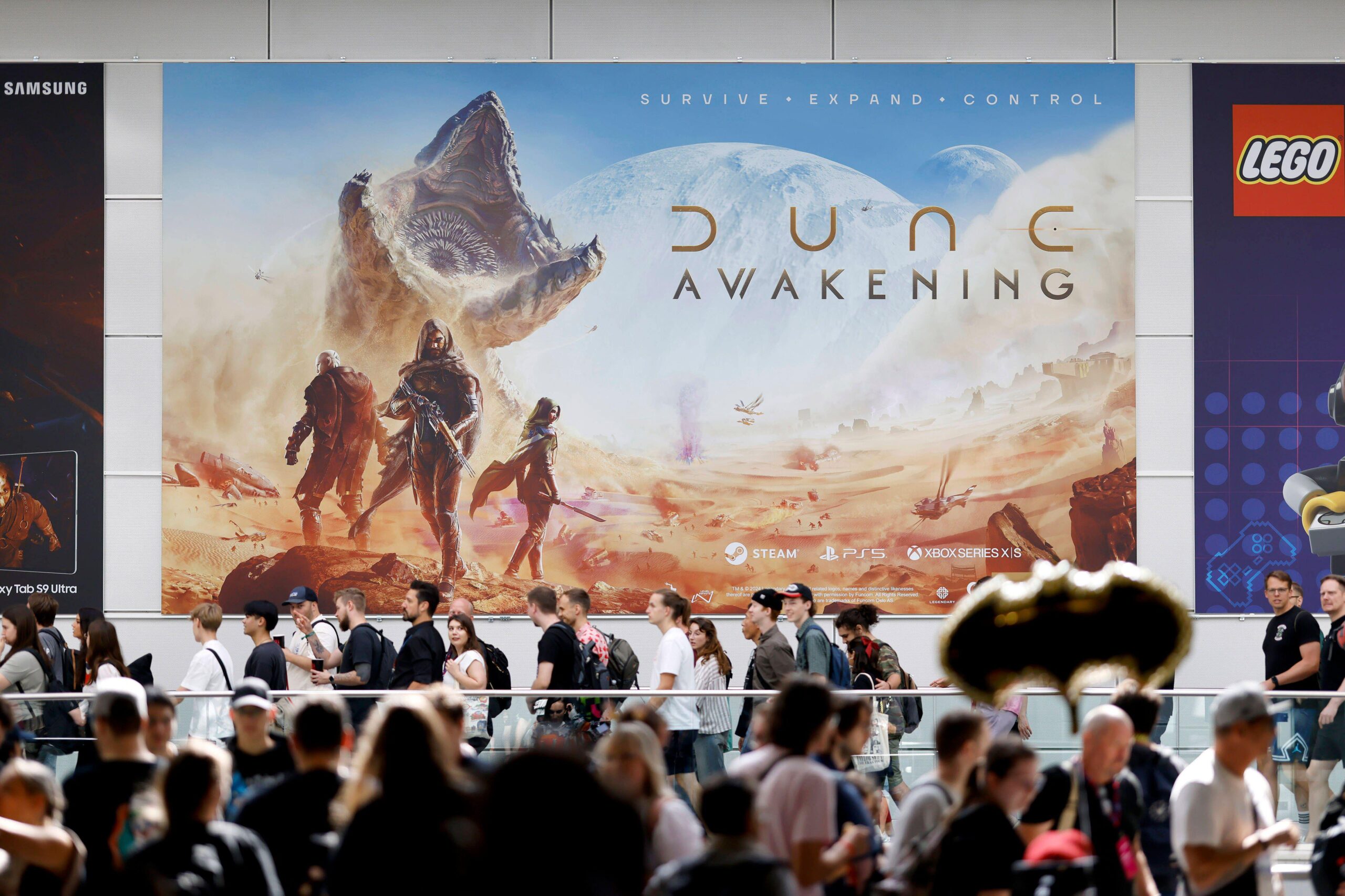Mastering the Social Game in Dune: Awakening